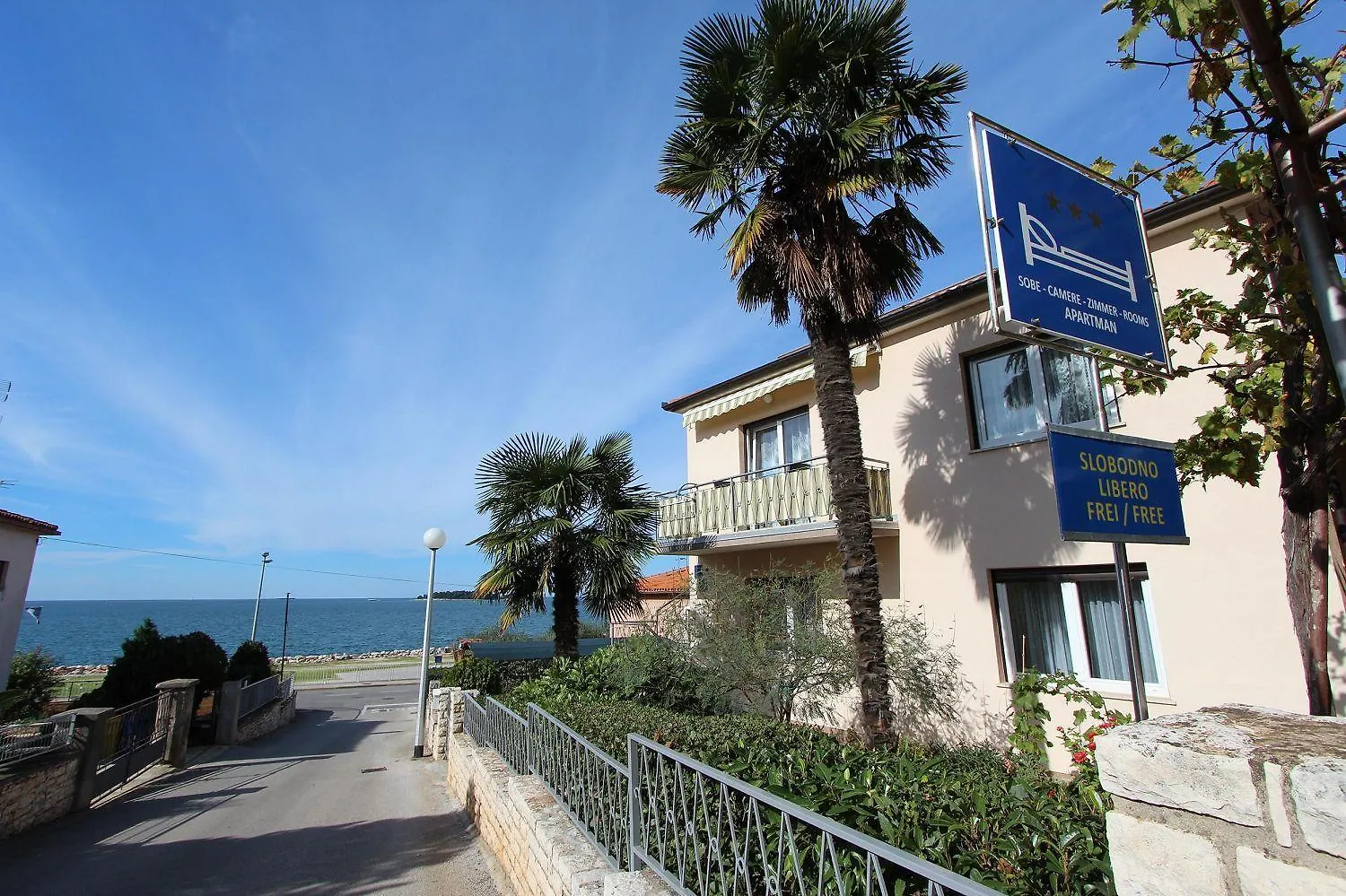 Malerisches Apartment Nur 400 Meter Zum Strand Mit Meerblick - Nur 10 Minuten Zum Zentrum Von Rovinj Croatia