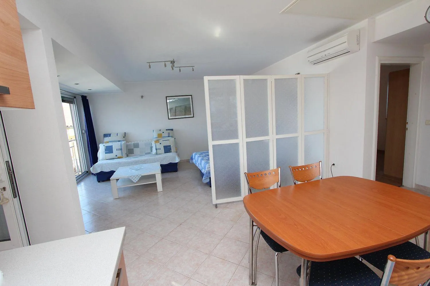 Malerisches Apartment Nur 400 Meter Zum Strand Mit Meerblick - Nur 10 Minuten Zum Zentrum Von Rovinj