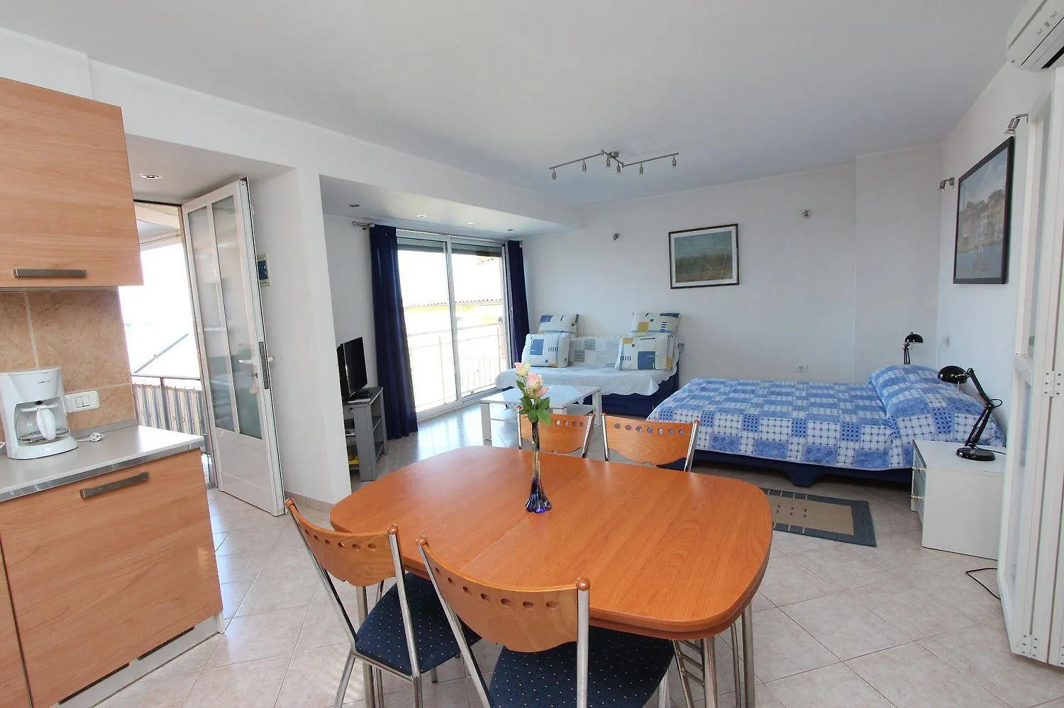 Malerisches Apartment Nur 400 Meter Zum Strand Mit Meerblick - Nur 10 Minuten Zum Zentrum Von Rovinj